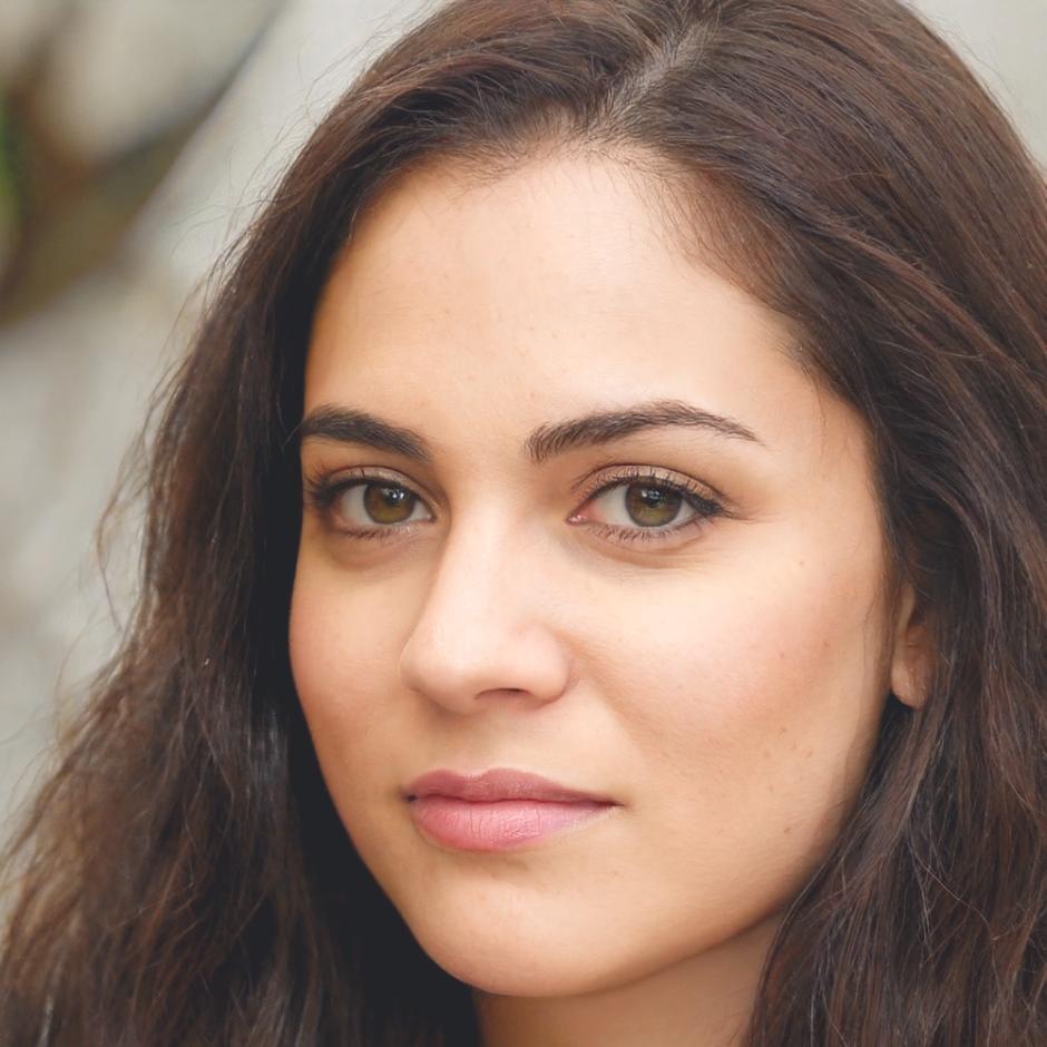 Portrait of Siriporn Wattana, Data Architecture Specialist